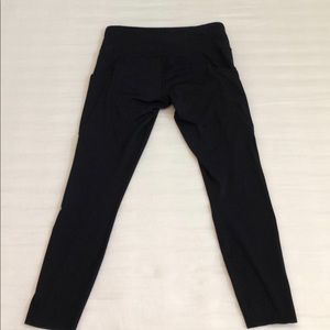 FOR SALE - Lululemon Pace Rival Cropped Legging Size 8
